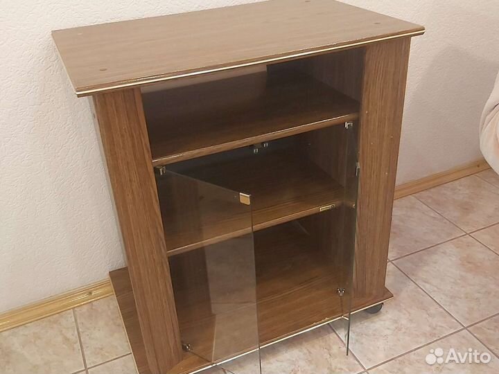 Тумба под телевизор