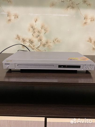 DVD плеер bbk dv311Sl