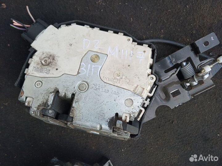 Замок двери Land Rover Discovery 2 1999-04