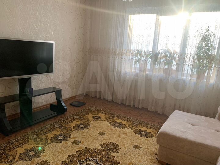 4-к. квартира, 84 м², 4/10 эт.