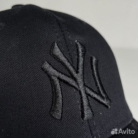 Кепка New Era черная