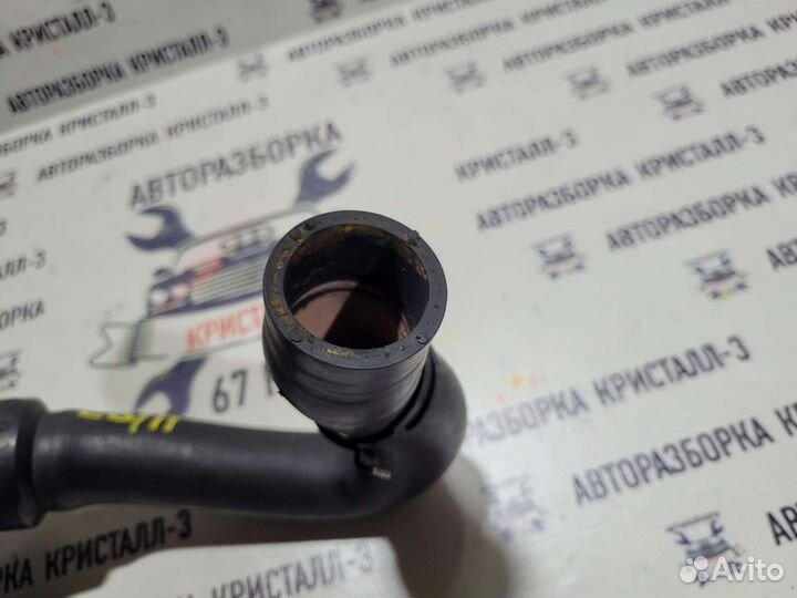 Патрубок радиатора верхний audi a4 b7 2.0tdi BRE