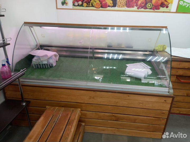 Холодильная витрина