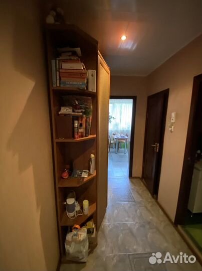 Шкаф трёхстворчатый