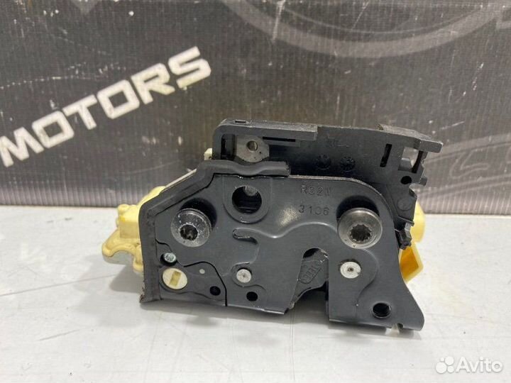 Замок двери задний правый Audi Q7 4L BAR 2007