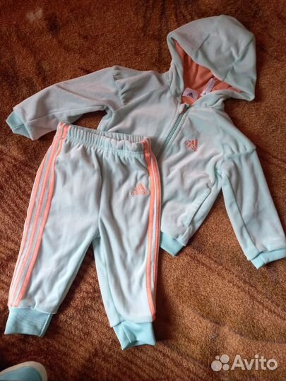 Спортивный костюм adidas для девочек