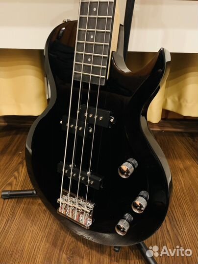Бас Гитара Les Paul Black Edition
