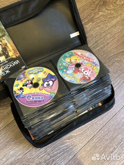 Держатель/Сумка для дисков + коллекция фильмов