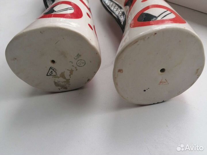 Статуэтки девочки гжель