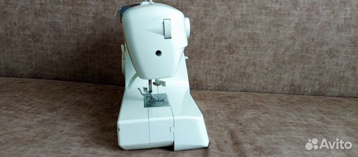 Швейная машинка