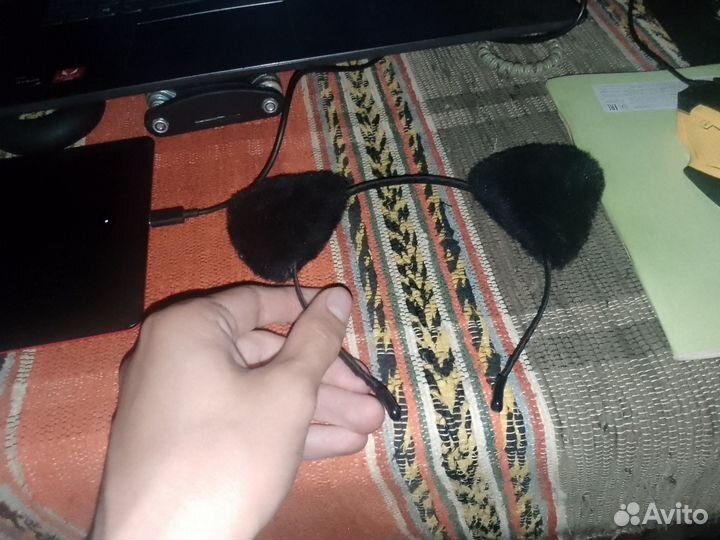 Ободок в виде кошачьих ушей