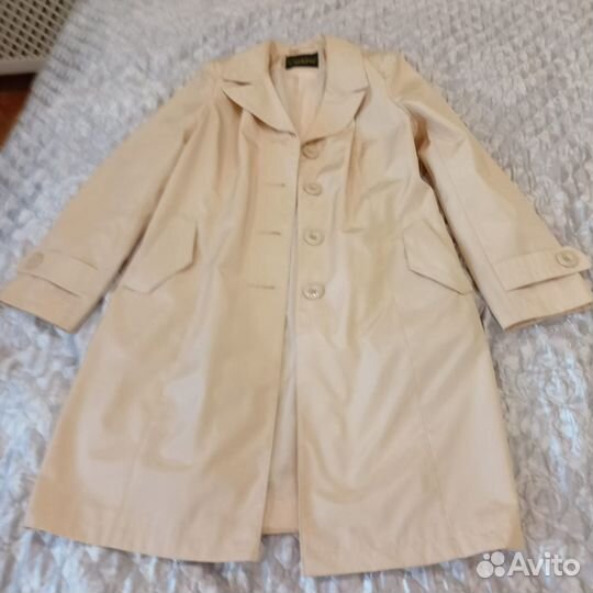 Плащ женский