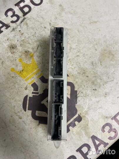 Блок управления дверьми передний левый BMW 7-серия