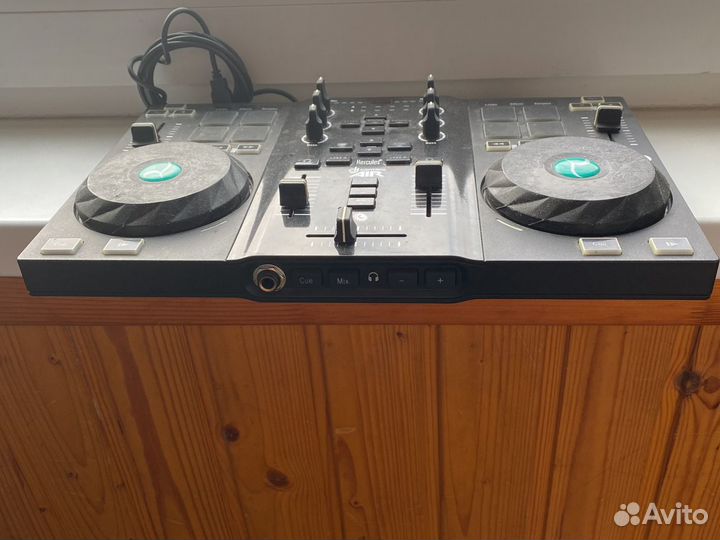 Dj контроллер