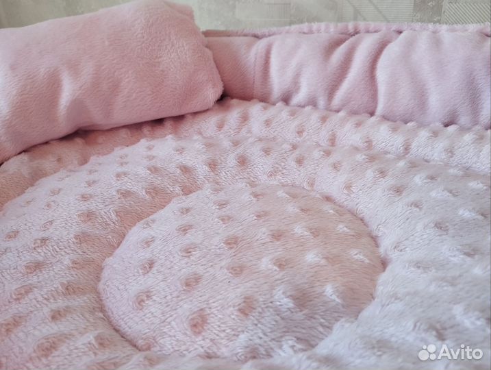 Лежанка для кошек и котов / мягкая лежанка