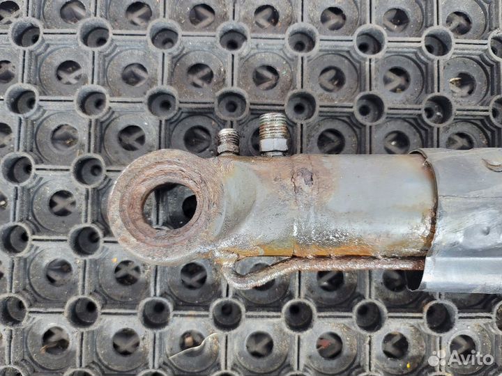 Цилиндр подъема кабины Daf CF, Daf XF105, Daf XF95