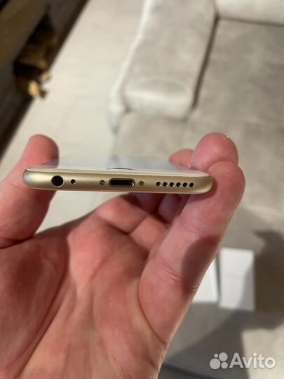 iPhone 6S, 64 ГБ