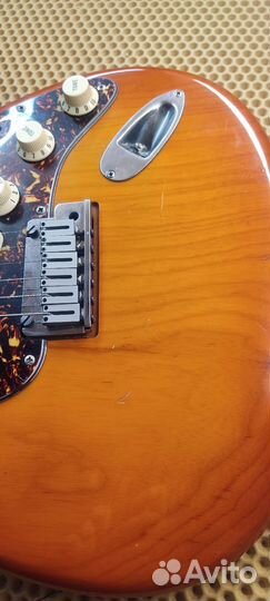 Fender STR-850 LS Stratocaster Deluxe