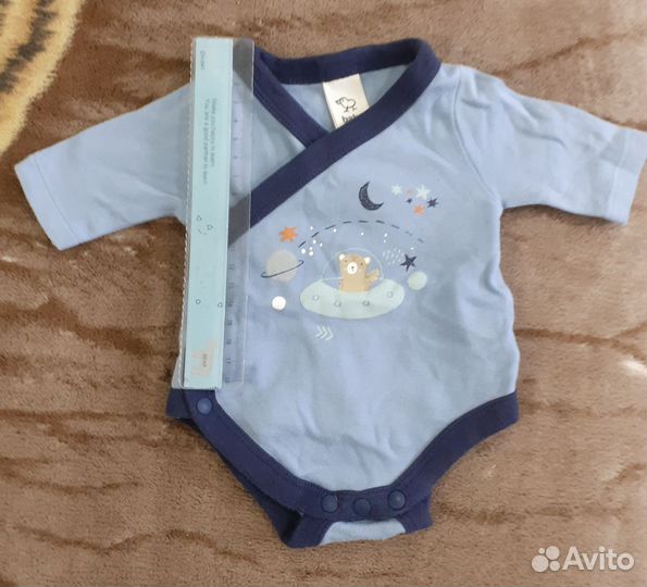 Вещи и вешалки для беби бон