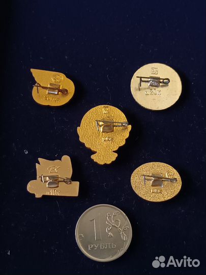 Значки мир, голубь мира