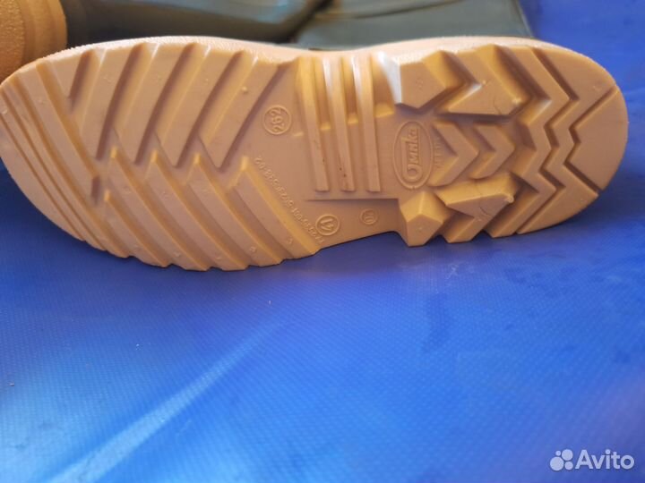 Болотные сапоги