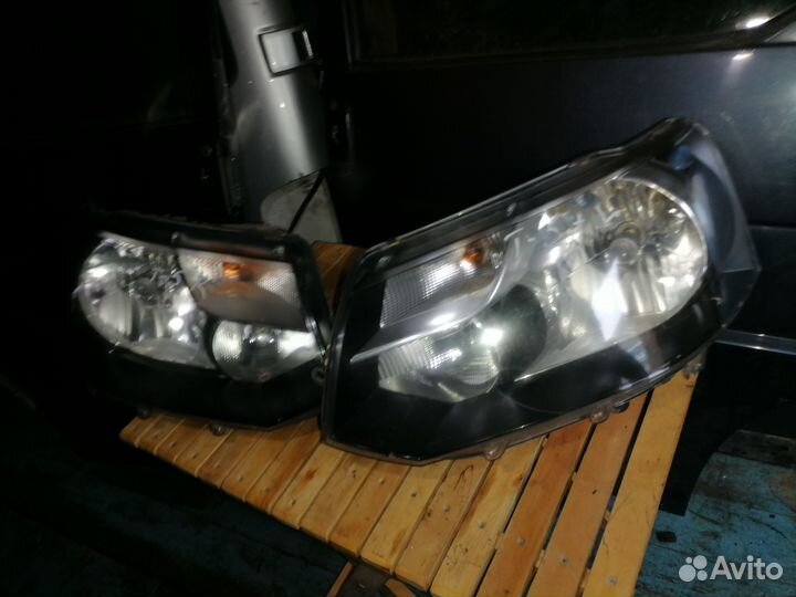 Фары Фольксваген Т5 Рестайлинг 2009-15г
