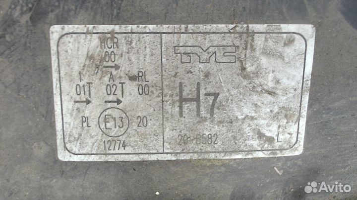 Фара (передняя) Audi A4 (B8), 2011