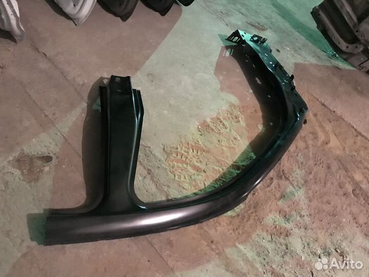 Стойка кузова средняя BMW X6