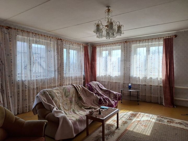 Дом 255 м² на участке 15 сот.