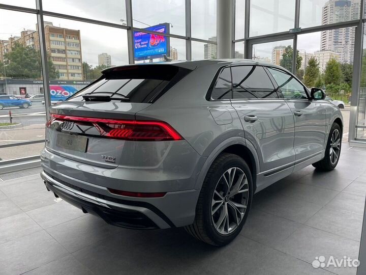 Audi Q8 3.0 AT, 2022