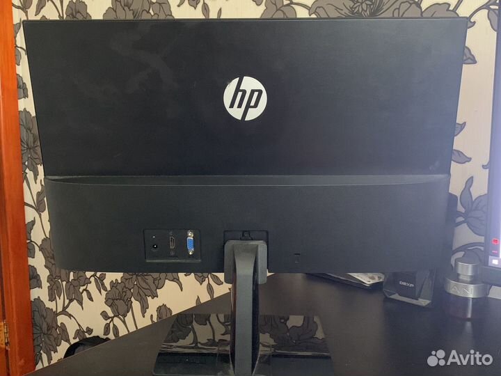 Монитор HP 22m