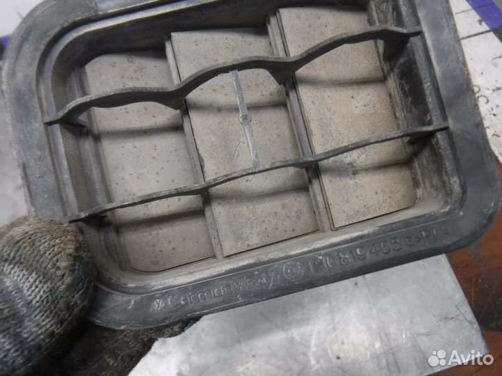 Решетка вентиляционная задняя Skoda Octavia A4 BFQ