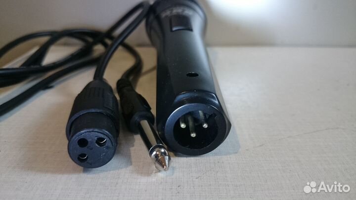 Микрофон для караоке BBK