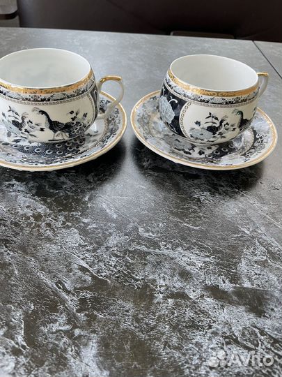 Фарфоровый чайный сервиз