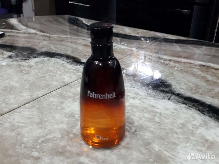 Мужская туалетная вода