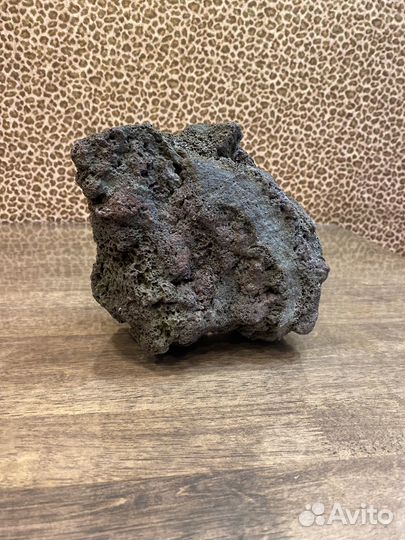 Камень в аквариум декор