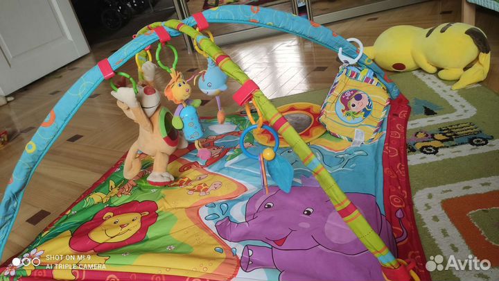 Развивающий коврик tiny love