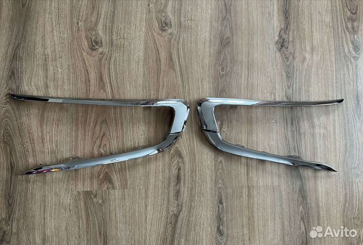 Молдинги переднего бампера LADA granta fl