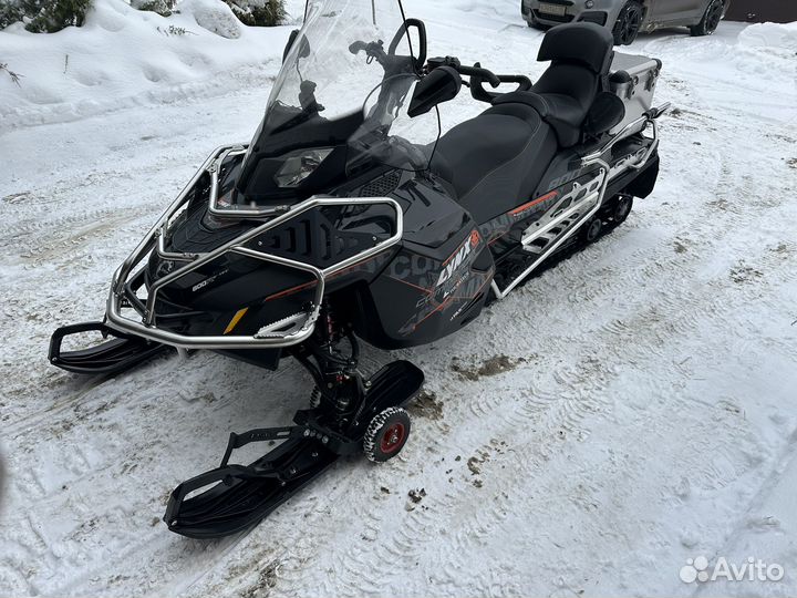 Снегоход BRP commander