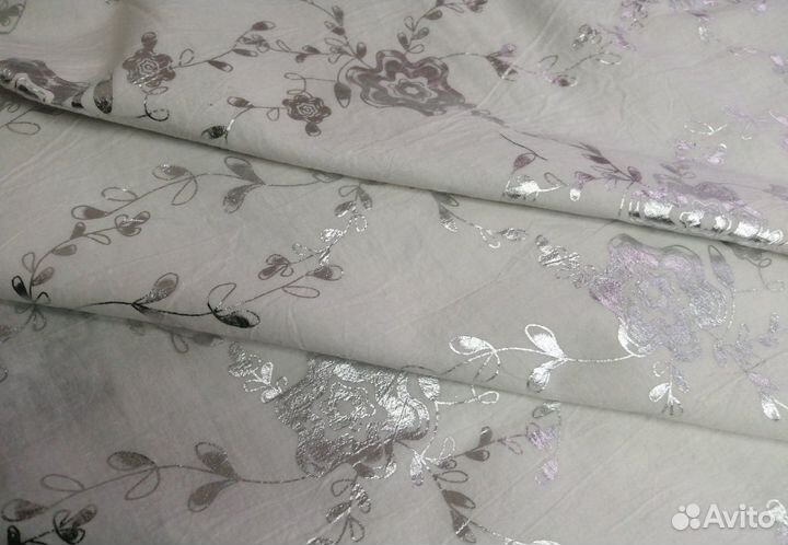Ткань Хлопок с серебряным рисунком, ширина 150 см