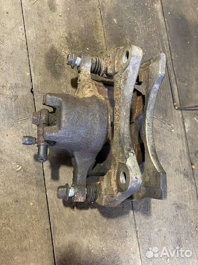 Суппорт asx передний левый