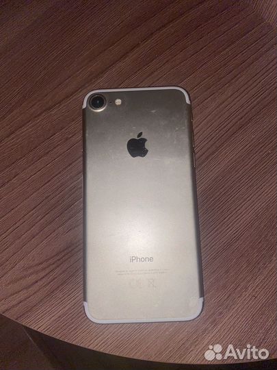 iPhone 7, 32 ГБ