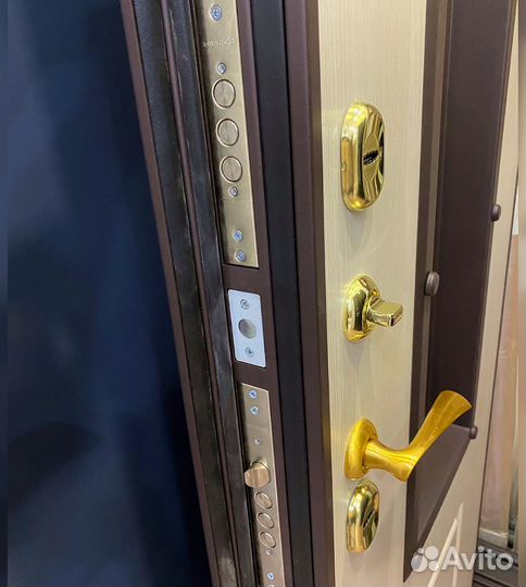 Дверь с терморазрывом