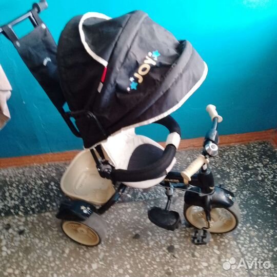 Детский трехколесный велосипед