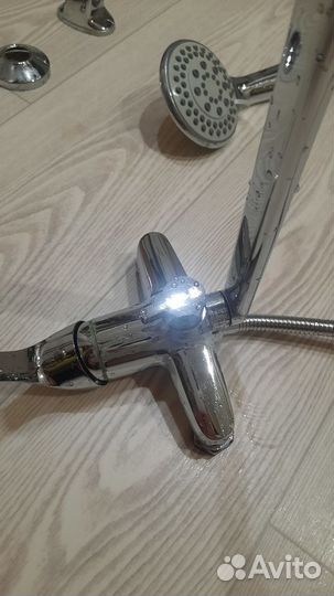 Смеситель для ванны с душем бу