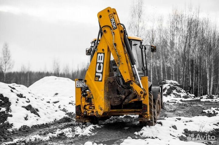 Стекло лобовое нижнее на Jcb 3cx-4cx