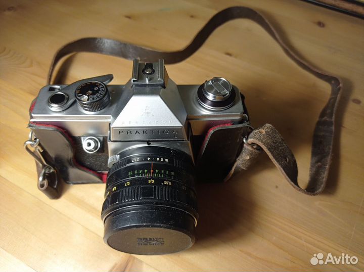 Пленочный фотоаппарат Praktica L