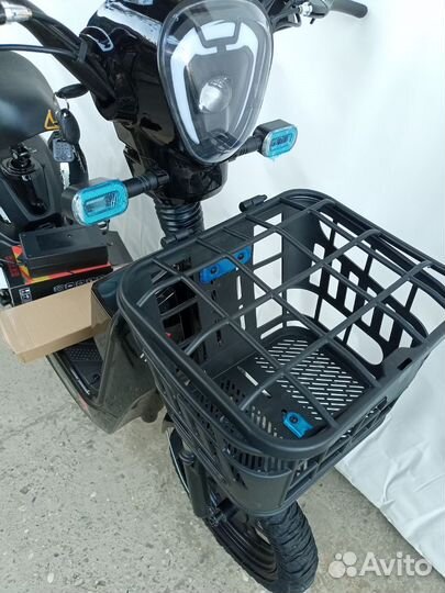 Электроскутер новый