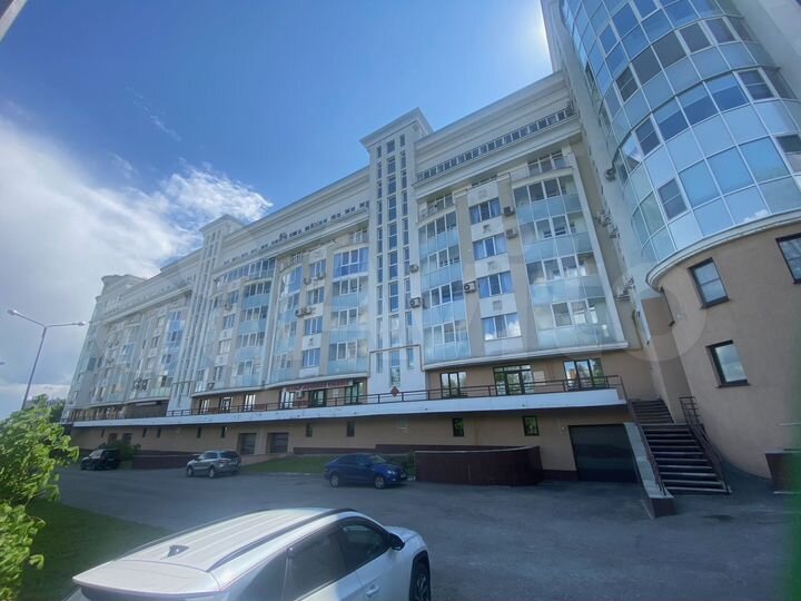 3-к. квартира, 146 м², 3/7 эт.