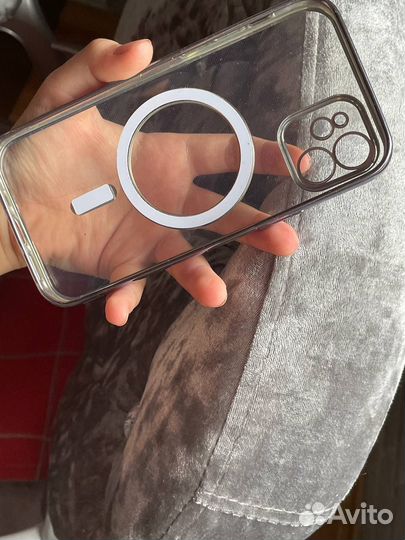 Чехол на iPhone 12